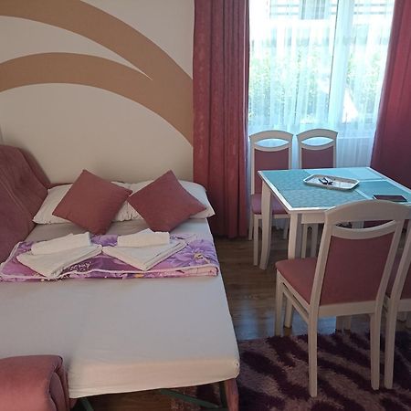 Apartmani Slado Требине Екстериор снимка
