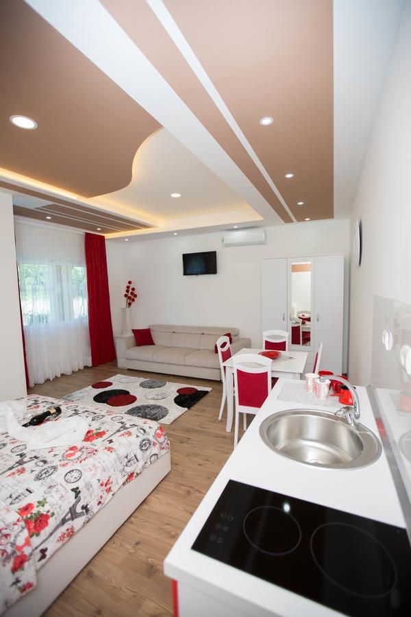 Apartmani Slado Требине Екстериор снимка