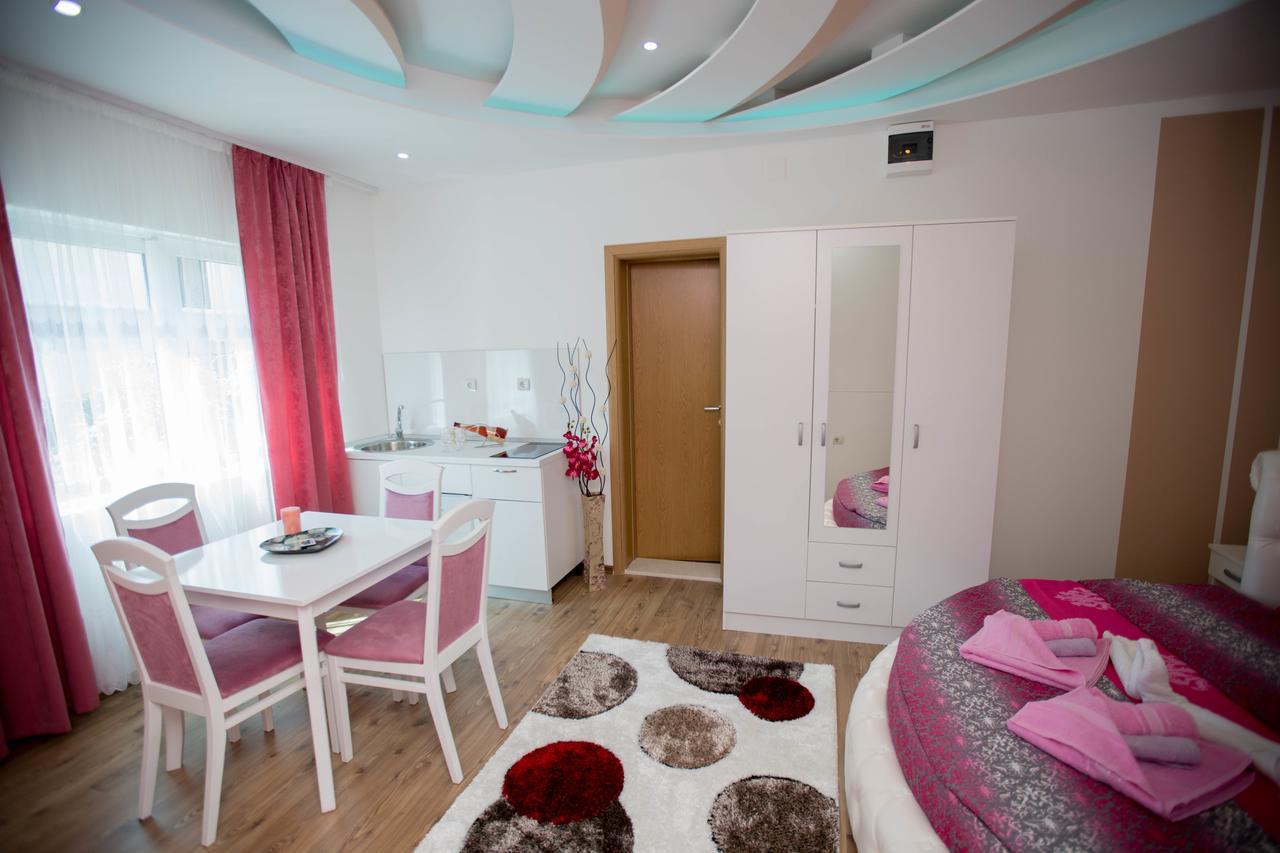 Apartmani Slado Требине Екстериор снимка